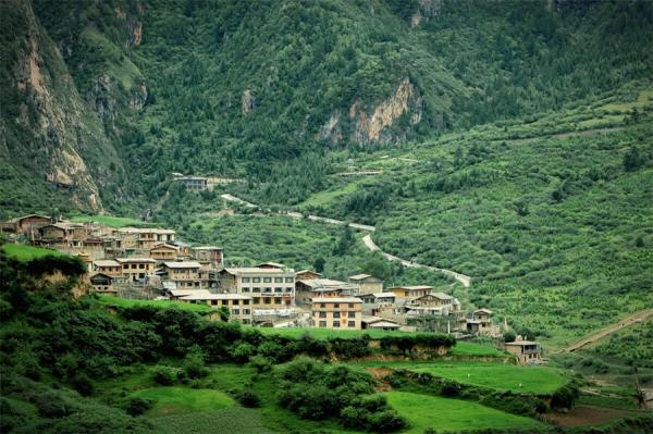Best Tourism Villages in China -- Zhagana Village