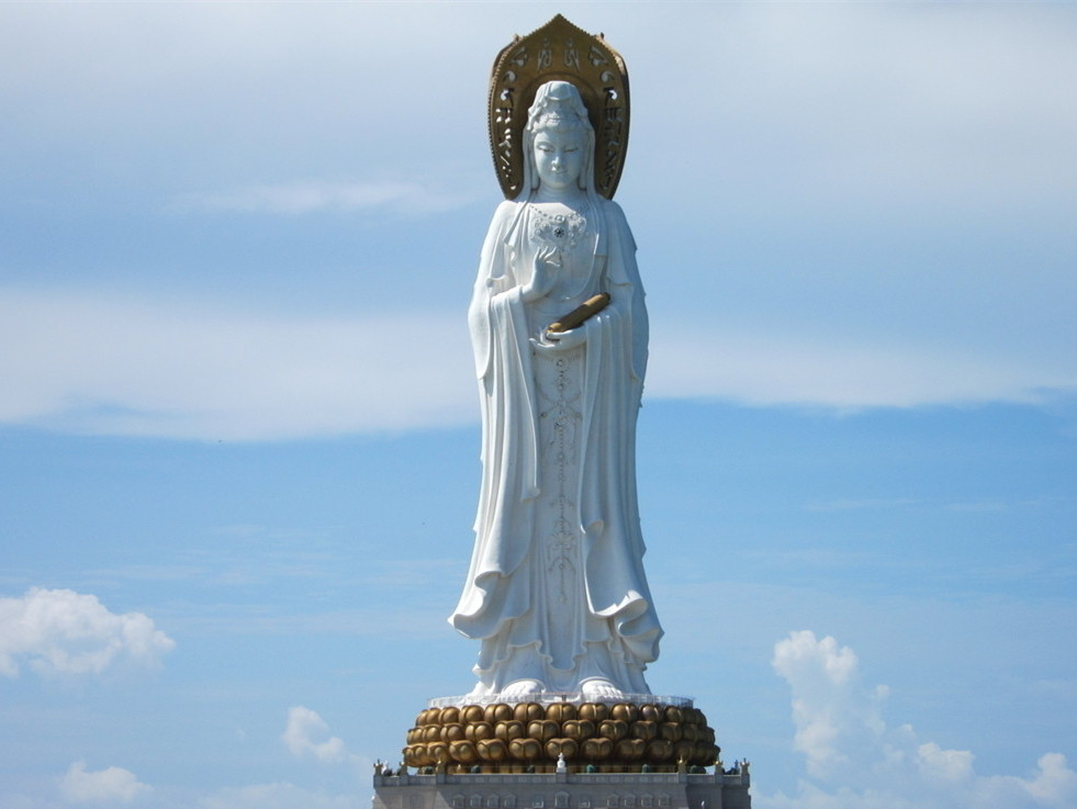 Kwan-yin Bodhisattva Statue of South China Sea in Sanya