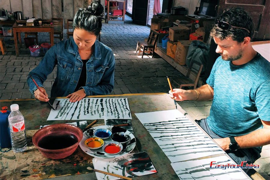 Chinese painting lesson in Yangshuo