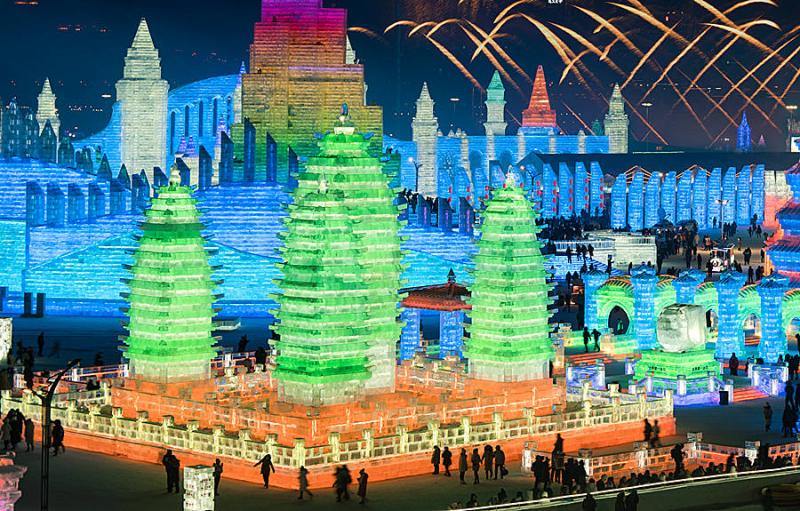 The amazing ice sculpture displayed in Harbin