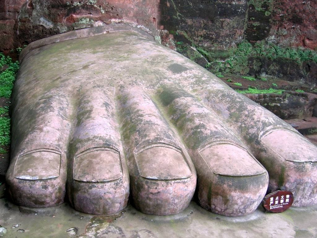 the feet of Leshan Giant Buddha