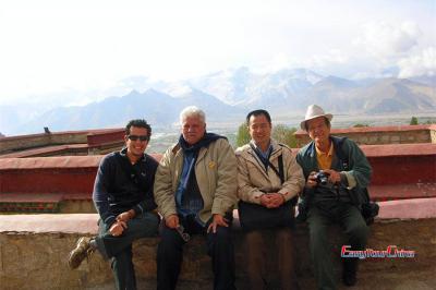 Essential Tibet Travel Tips for Senior Travelers