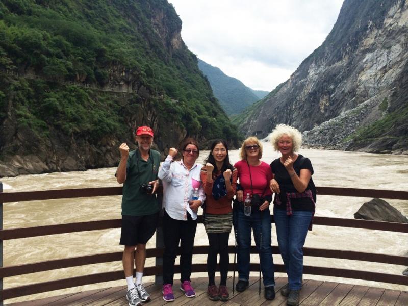 Enjoy the Tiger Leaping Gorge Hiking