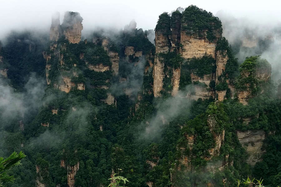 Zhangjiajie tour with Avatar mountains