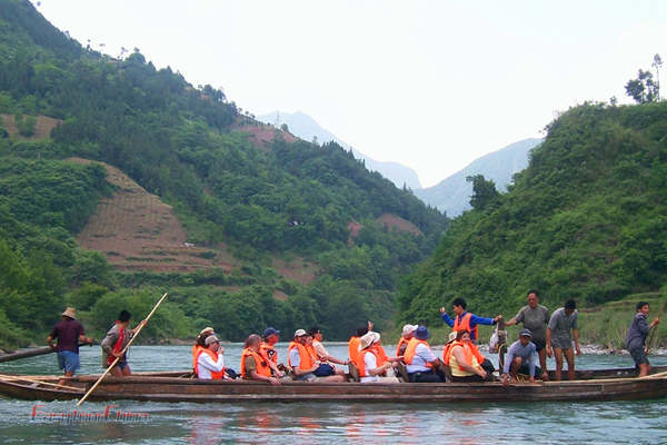 Shennong Stream Excursion of Yangtze Cruise