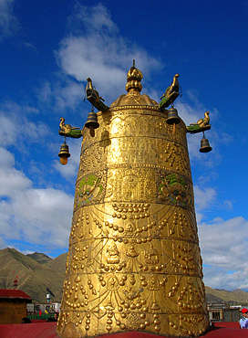 Golden rooptop of Jokhang Temple Lhasa