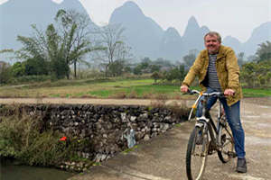 China Tour Specialist Ian