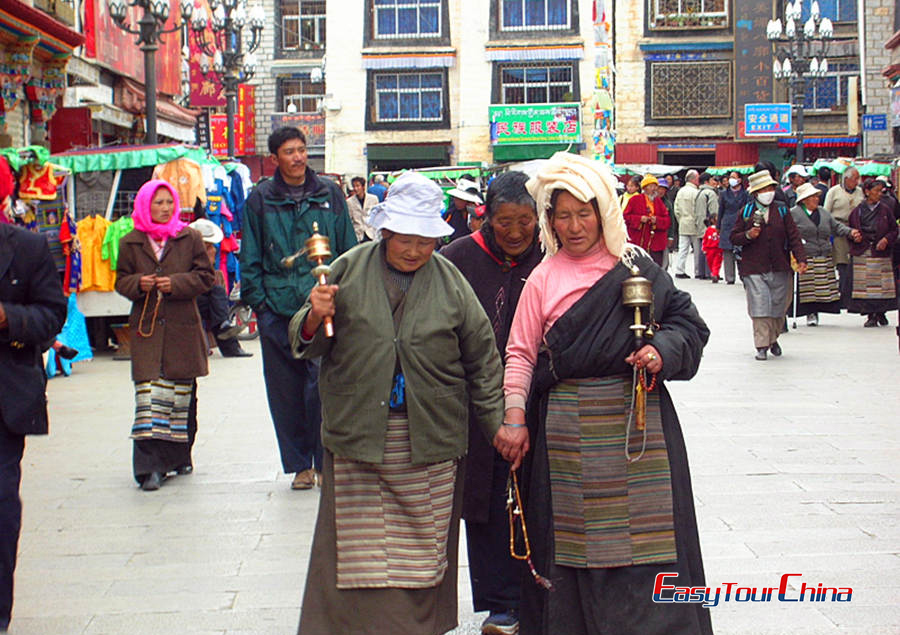 lively Barkhor Street