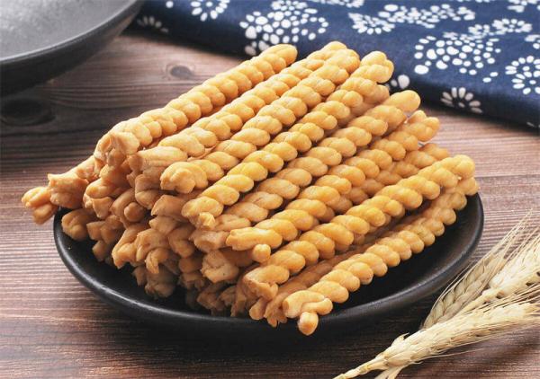 Chinese New Year dessert - fried dough twist