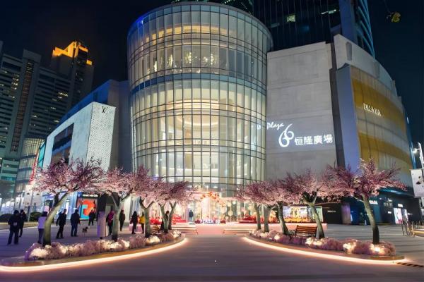 Shopping in Shanghai