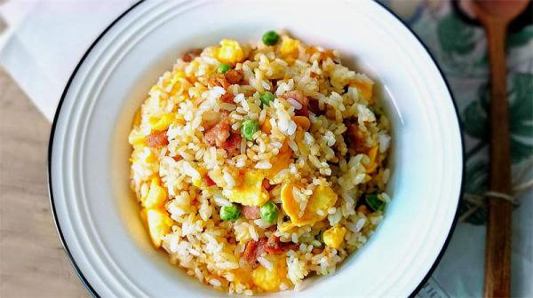 Healthy Chinese food options: fried rice