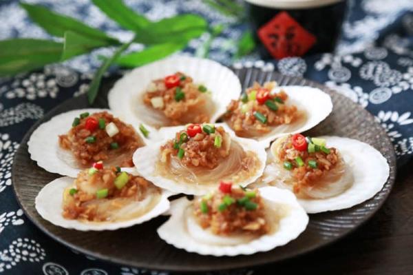 Shandong Food Pan-fried Scallops with Garlic Sauce