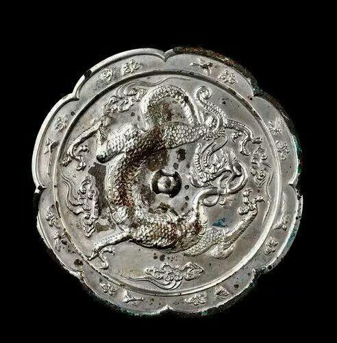 Chinese dragon design on Bronze wares