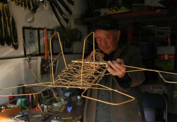 Making Kite in China
