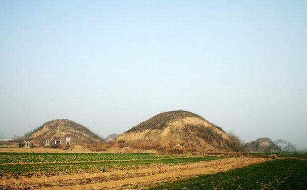 Chinese Pyramids Xian