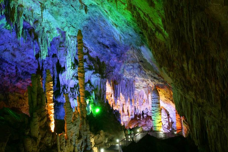 Visit Chongqing Wulong Karst