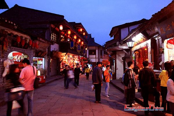 Visit Chongqing Ciqikou Ancient Town by night