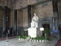 sun yat-sen's sculpture