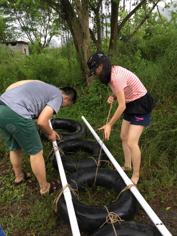 The Yulong River Bamboo rafting race