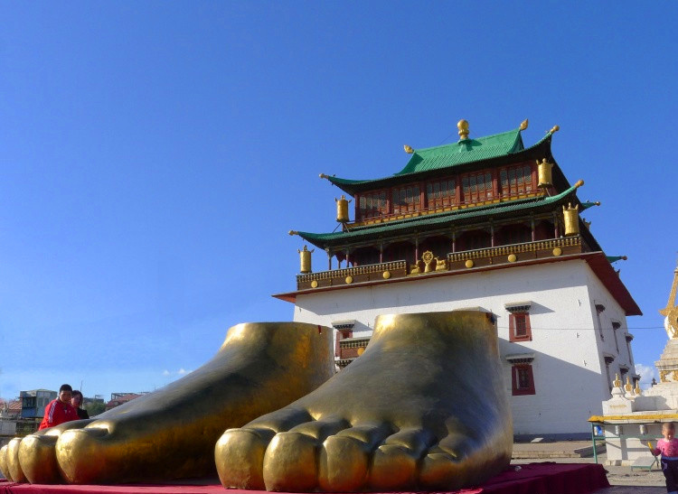 Gandantegchilen Monastery