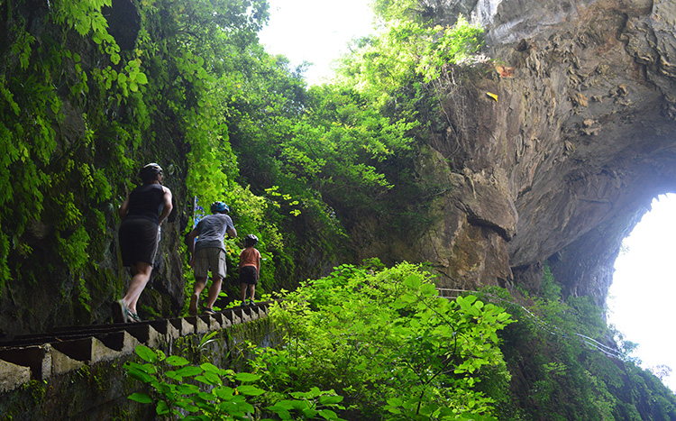 China Bike Tours, Yangshuo Bike Tours, Bike Guilin to Xing'an.