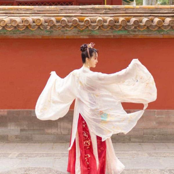 Take hanfu photos in Forbidden City