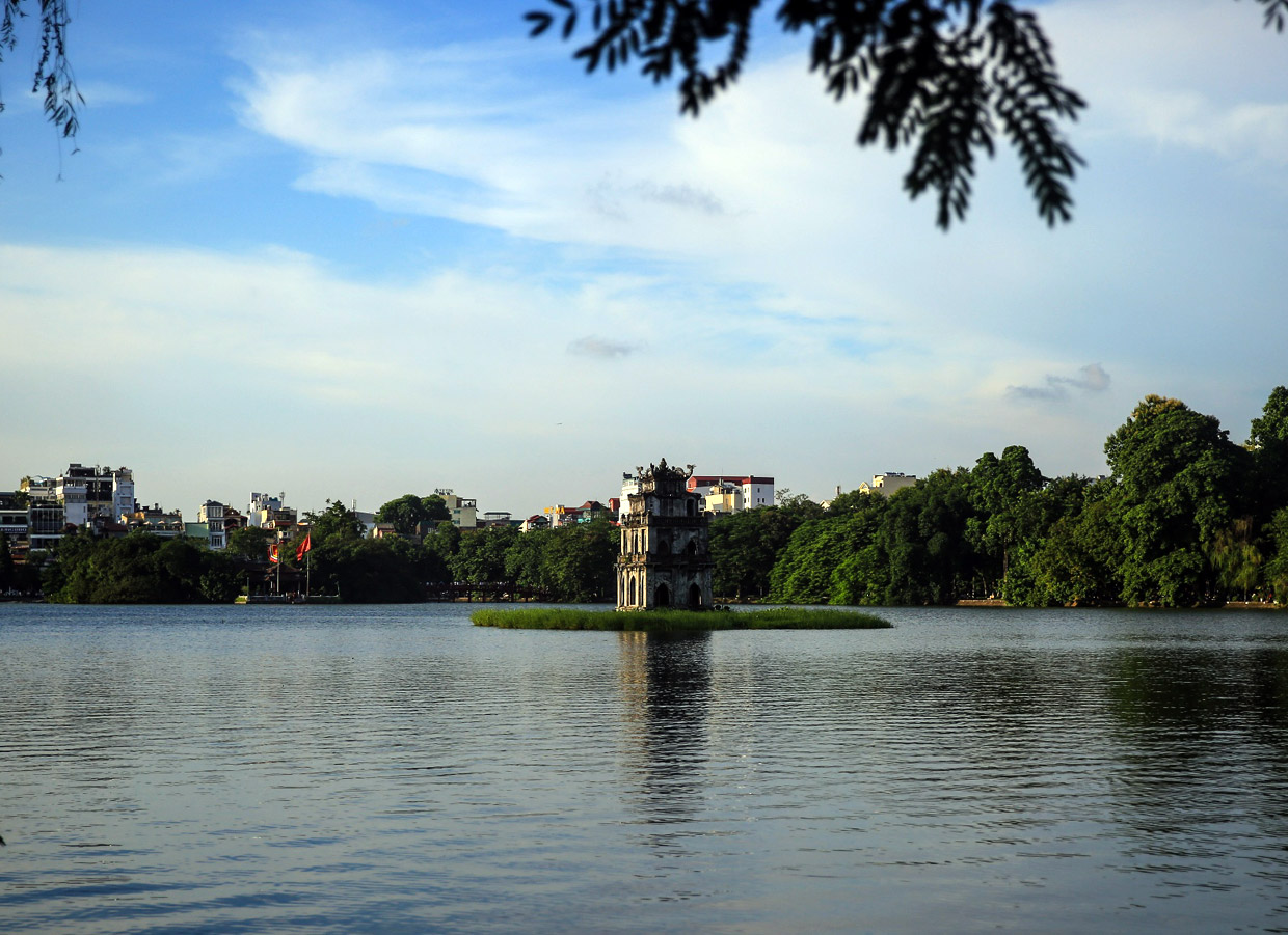 Hoan Kiem Lake Turtle Tower, Hanoi Hoan Kiem Lake Travel Photos, Images