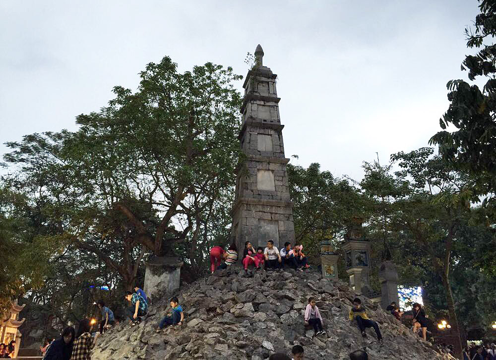 Hoan Kiem Lake Pen Tower, Hanoi Hoan Kiem Lake Travel Photos, Images ...