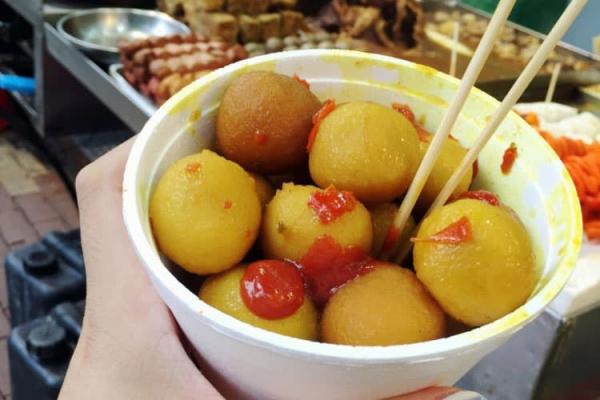 Hong Kong Curry Fish Balls
