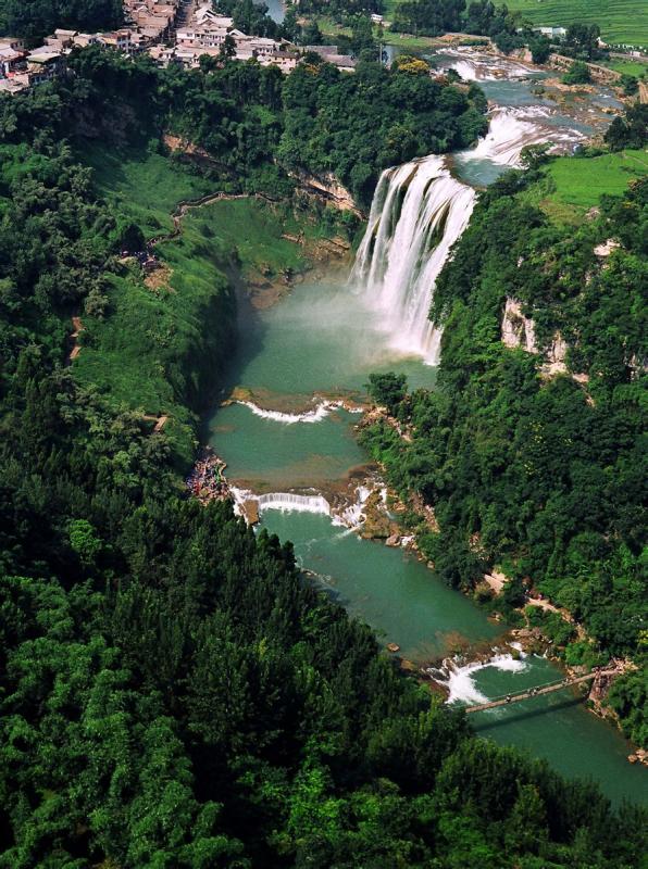 Huangguoshu Waterfall tours