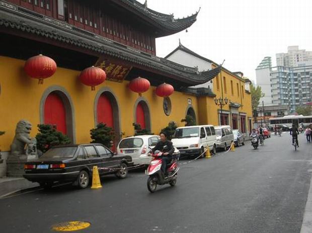 Jade Buddha Temple