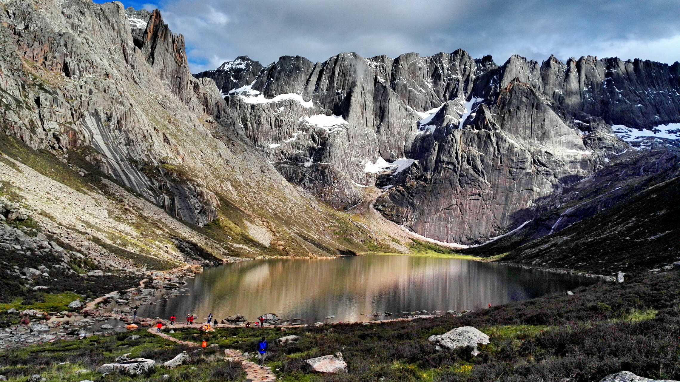 Zhagaer Lake