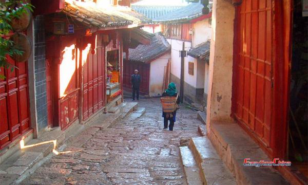 Why travel to yunnan - old towns