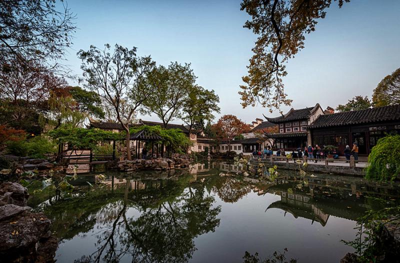 Walking Lingering Garden in Suzhou