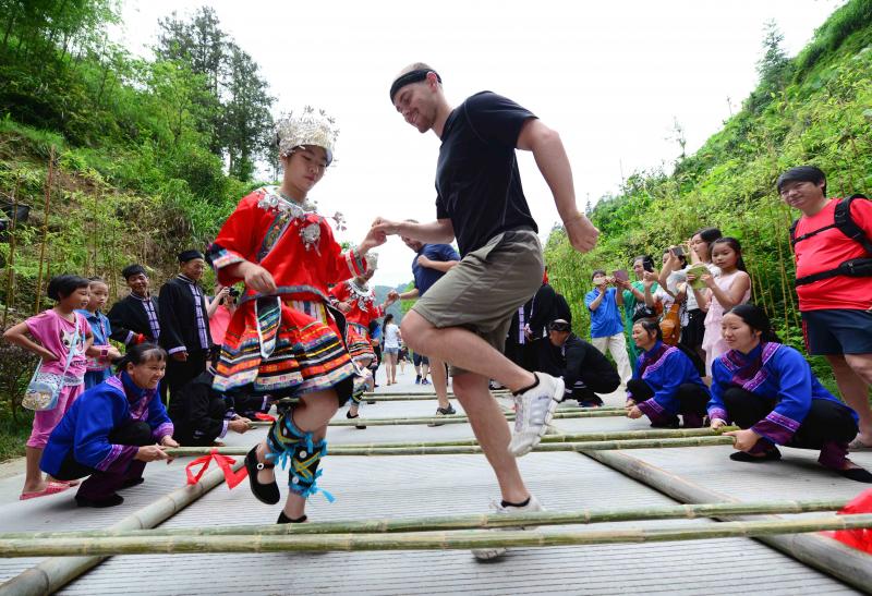 Dance with local people at Longji