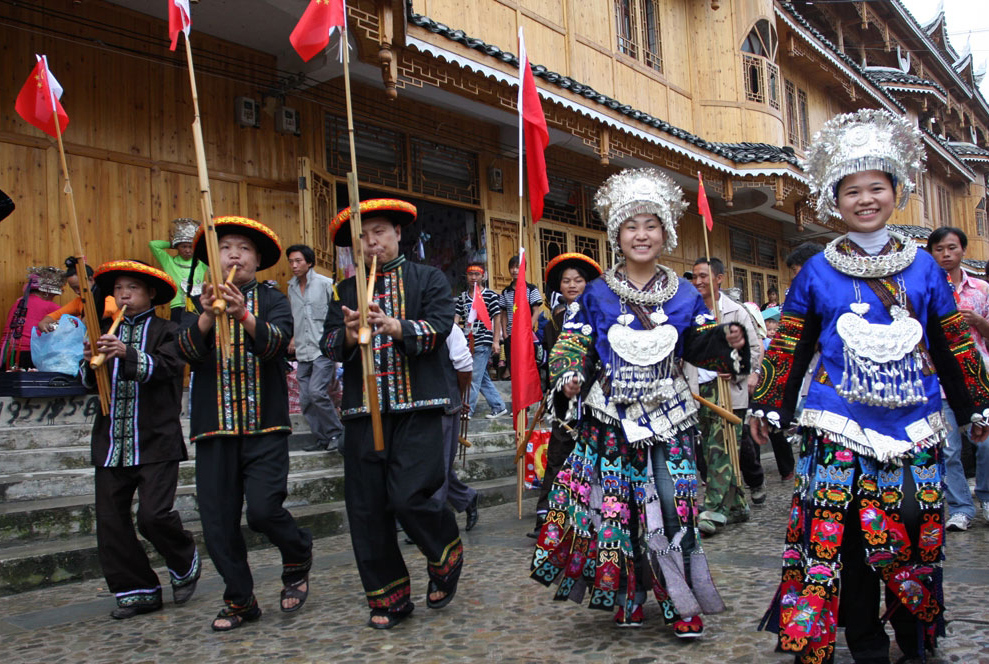 Miao People at Town, Travel photos &amp; Images of Miao Sister Meal