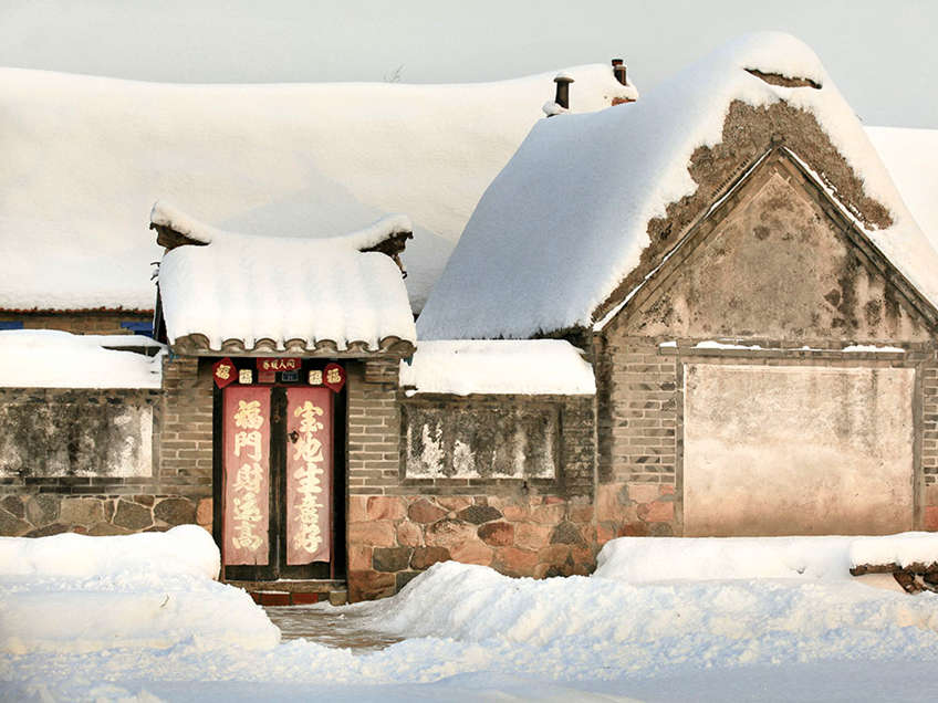 Seaweed Houses in Dongchudao Village Winter Snow