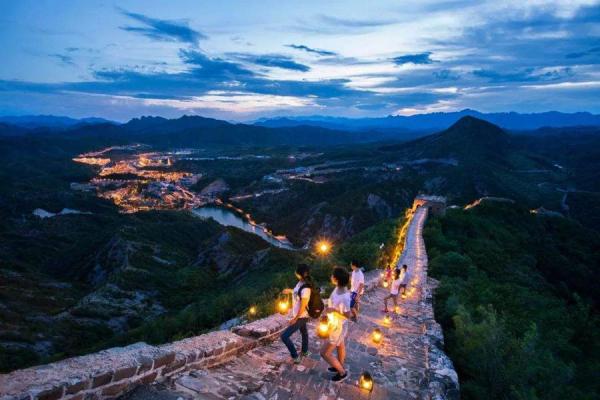 Simatai Great Wall night tour is a unique thing to do at the Great Wall