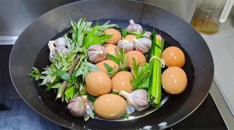 dragon boat festival food - garlie with egg