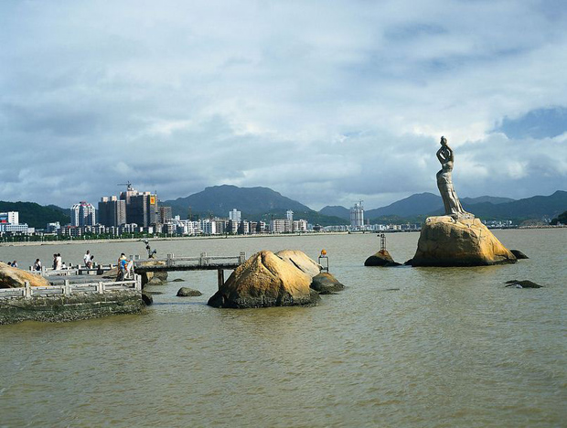 Zhuhai Fisher Girl Statue