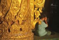 Prayers at Sule Pagoda