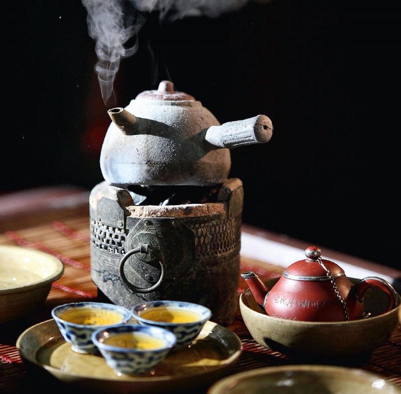 Making Chinese tea