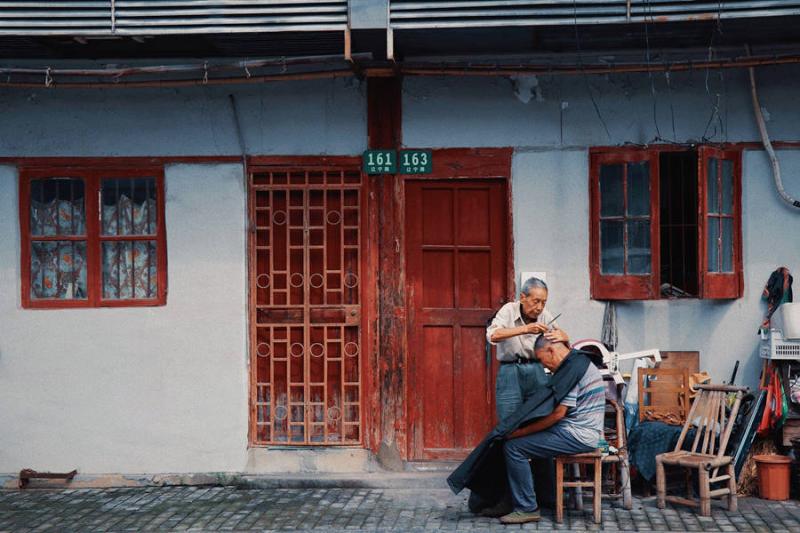 Shanghai Tianzifang Old-style Haircut