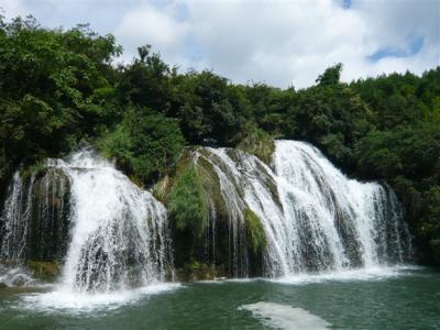 Tianhe Pool Falling Waterfall
