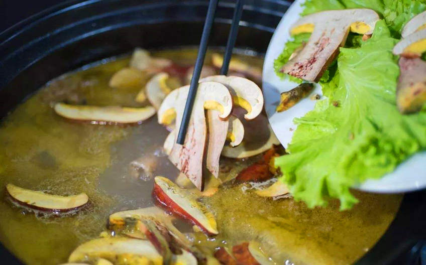 Yunnan mushroom hot pot