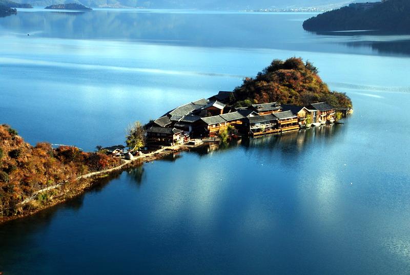 Lugu Lake vacations for newlyweds