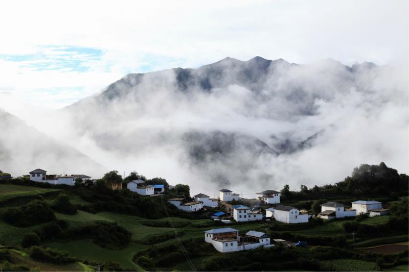 Metog Tibet hiking tour