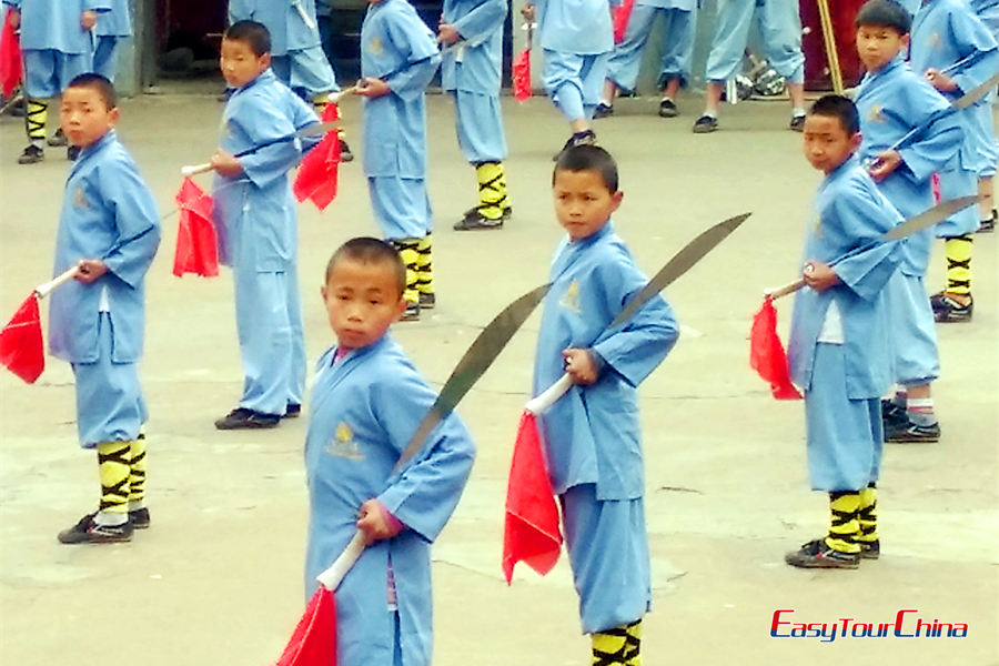 Children training kung fu in Henan