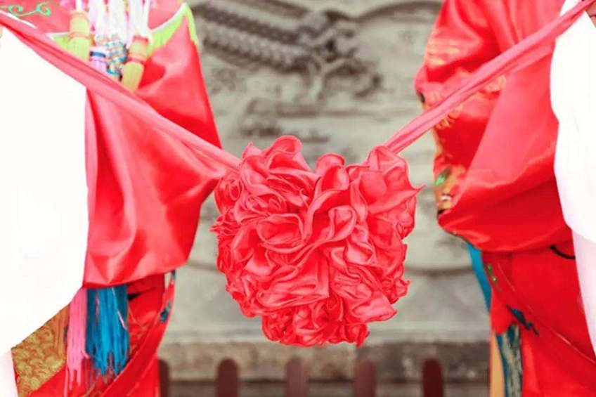 Chinese Wedding Customs and Traditions