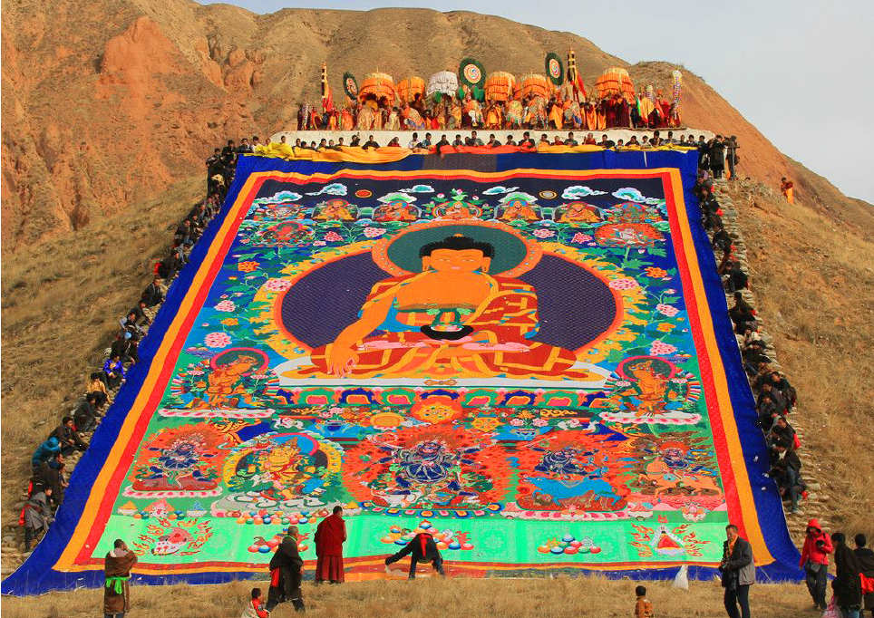 Sun Buddha event in Gansu